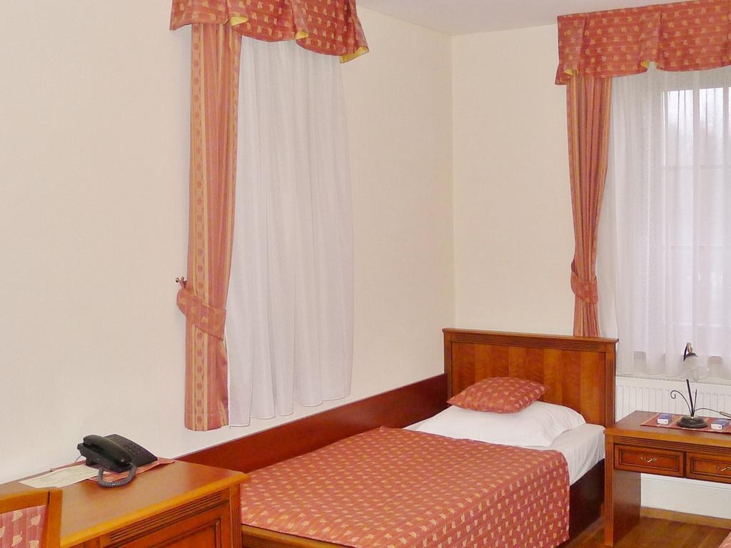 Otel Nosal