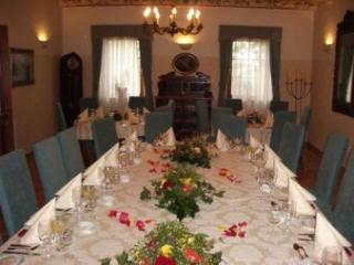 Nosal Otel Prag